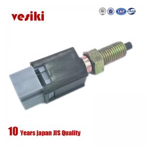 Automotive parts 37610-79520 brake light switch for Nissan